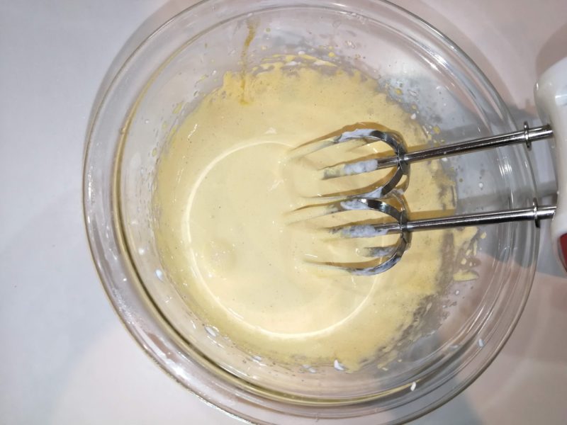 簡単　濃厚バニラアイスクリーム　パウンド型　レシピ